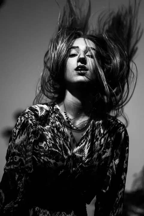 THE POWER OF BEAUTY V.2 — Serie fotográfica · Enrike Segarra, 13/18