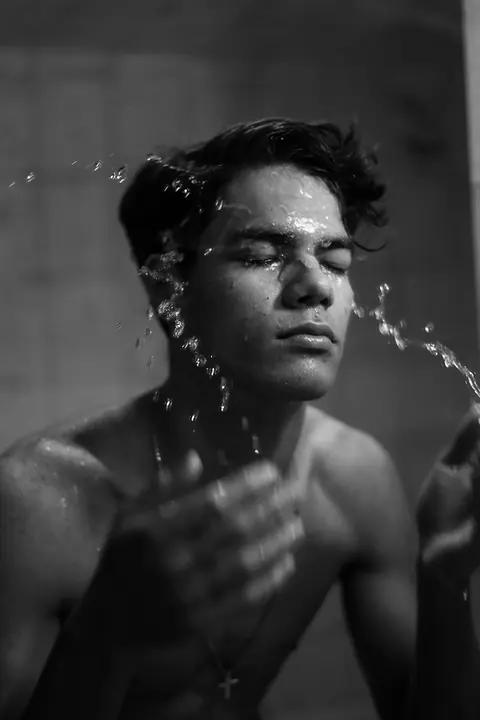 LA BAÑERA — Serie fotográfica · Enrike Segarra, 1/8