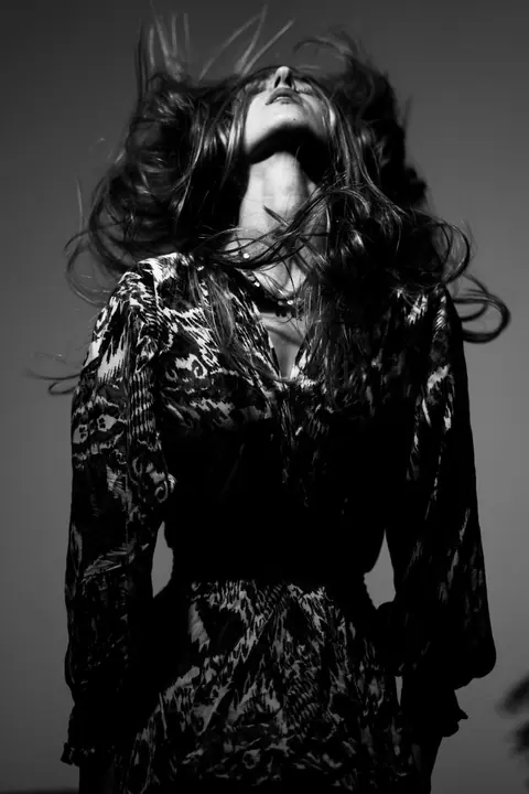 THE POWER OF BEAUTY V.2 — Serie fotográfica · Enrike Segarra, 15/18