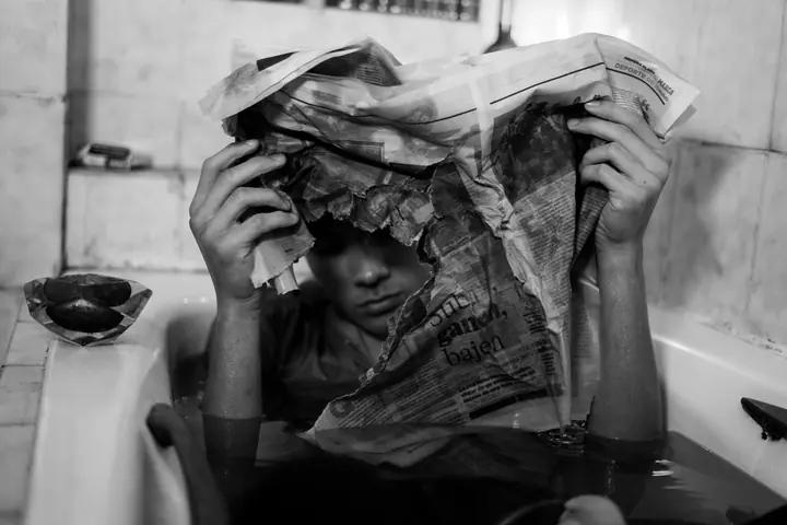 LA BAÑERA — Serie fotográfica · Enrike Segarra, 2/8