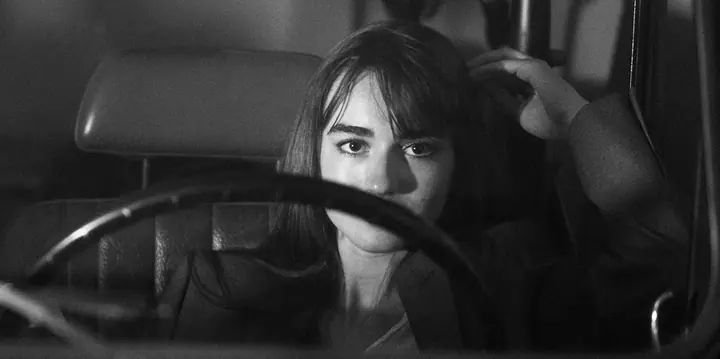 IM NOT YOUR PRETTY GIRLD — Serie fotográfica · Enrike Segarra, 16/25