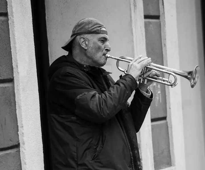 LIVE MUSIC — Serie fotográfica · Enrike Segarra, 4/14