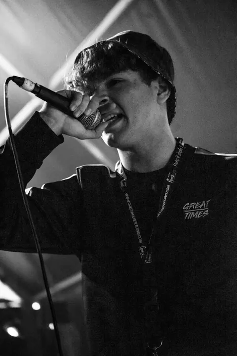 LIVE MUSIC — Serie fotográfica · Enrike Segarra, 8/14